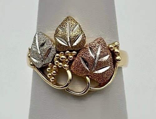 STERLING SILVER GEMINI PENDANT (1 of 2)