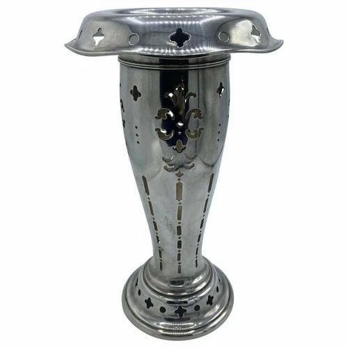 ANTIQUE TIFFANY & CO STERLING SILVER FLOWER VASE (1 of 2)