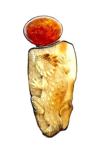 VINTAGE SILVER, CARVED BAKELITE & AMBER REPTILE MOTIF BROOCH (1 of 2)