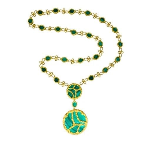 1980S MAUBOUSSIN PARIS 18K GOLD MALACHITE PENDANT NECKLACE VINTAGE: 1980S MAUBOUSSIN PARIS 18K GOLD MALACHITE PENDANT NECKLACE VINTAGE VK AOOOO MAUBOUSSIN Malachite 18k Yellow Gold Necklace A dramatic Mauboussin 18k gold and malachite pendant necklace, circa 1980s. De