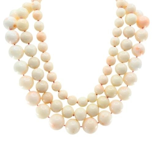 ANGEL SKIN CORAL TRIPLE STRAND NECKLACE 14K GOLD: ANGEL SKIN CORAL TRIPLE STRAND NECKLACE 14K GOLD Product details: DESIGNER: Unknown CIRCA: Late 20th Century MATERIALS: 14k Yellow Gold GEMSTONE: Coral WEIGHT: 391 Grams MEASUREMENTS: Strands - 15", 1
