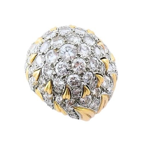 VINTAGE 14K GOLD DIAMOND COCKTAIL FLORAL DOME RING: VINTAGE 14K GOLD DIAMOND COCKTAIL FLORAL DOME RING CIRCA: 1970s MATERIALS: 14k Gold GEMSTONE: Diamond WEIGHT: 16.2 Grams MEASUREMENTS: Top Diameter - 13/16" Height - 9/16" RING SIZE: 6 - 6.25 ITEM DET