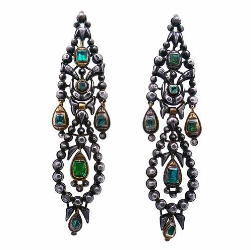 ANTIQUE IBERIAN 14K GOLD CHANDELIER EARRINGS SILVER TOPPED ESTATE JEWELRY: ANTIQUE IBERIAN 14K GOLD CHANDELIER EARRINGS SILVER TOPPED ESTATE JEWELRY Antique Iberian 14k karat Yellow Gold Silver Earrings Dramatic chandelier earrings created in the 1800s. They are made of 14 k