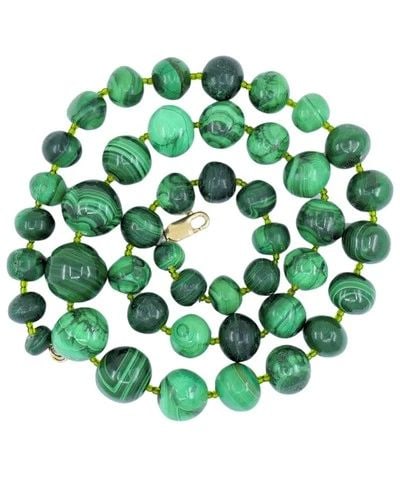 VINTAGE MALACHITE NECKLACE 14K GOLD CLASP: Vintage Malachite Necklace 14k Gold Clasp NS JUOO Vintage Malachite Necklace 14k Gold Clasp A vintage malachite necklace with a 14k gold clasp. The necklace features a full strand of polished malachit