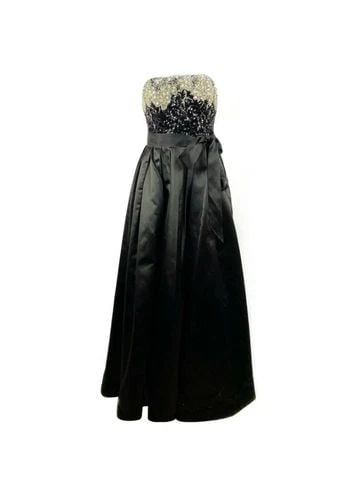 VINTAGE OSCAR DE LA RENTA BLACK SILK AND SWAROVSKI MAXI EVENING DRESS GOWN (1 of 2)