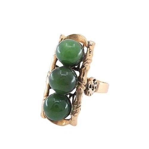VINTAGE 14K JADE BAMBOO COCKTAIL RING: VINTAGE 14K JADE BAMBOO COCKTAIL RING CIRCA Mid-20th Century MATERIALS 14k Gold GEMSTONE Jade WEIGHT 7 Grams MEASUREMENT 1/2" x 1 1/8" RING SIZE 6.5 ITEM DETAILS Vintage 14k Jade Bamboo Cocktail Ring 