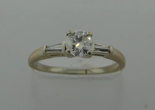 CLASSY DIAMOND WHITE GOLD SOLITAIRE RING ENGAGEMENT TIMELESS (1 of 2)