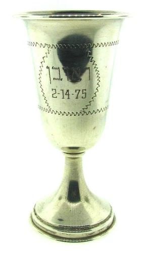 RELIGIOUS STERLING SILVER JUDAICA KIDDISH CUP CIRCA 1970S (1 of 2)