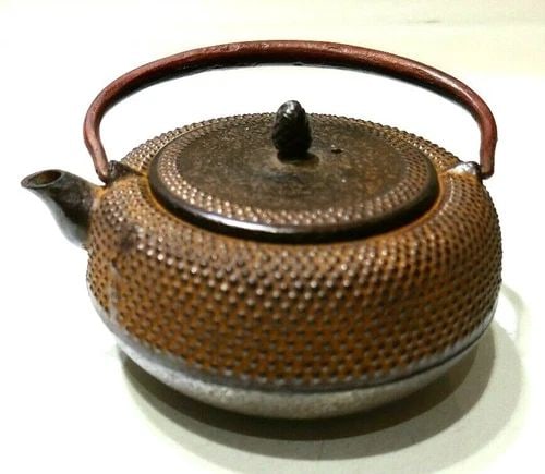 JAPANESE BRASS TEAPOT / STRAINGER VINTAGE WITH HANDLE (1 of 2)