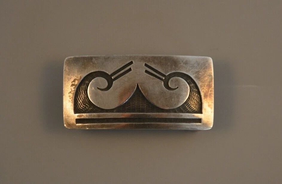 PHILLIP HONANIE - VTG HOPI INDIAN STERLING SILVER OVERLAY BELT BUCKLE - 2 3/8": PHILLIP HONANIE - VTG HOPI INDIAN STERLING SILVER OVERLAY BELT BUCKLE - 2 3/8" Item Description: This belt buckle has been superbly crafted by master Hopi silversmith Phillip Honanie. The workmanship 