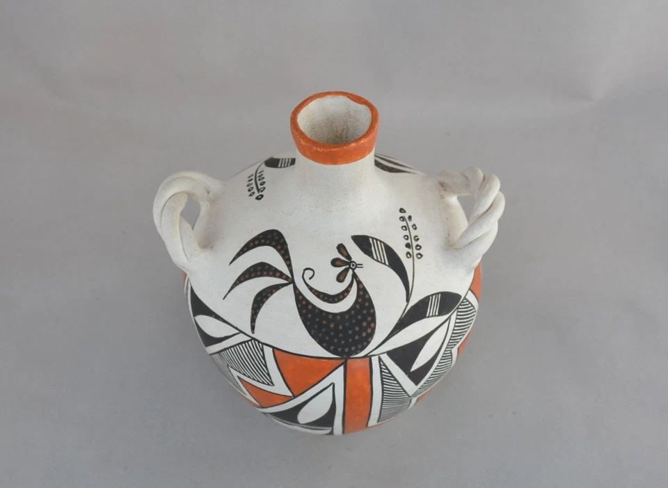 ELIZABETH WACONDA (1925-2007) - VINTAGE ACOMA JAR W. HANDLES -POT - PUEBLO BIRDS (1 of 2)