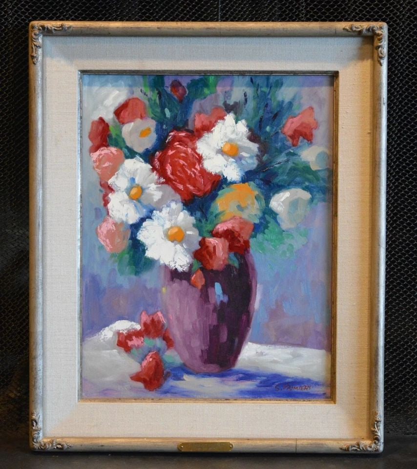SAM PALMIERI (1932-) STILL LIFE OIL PAINTING - SUMMER FLOWERS IN VASE - ROSES: SAM PALMIERI (1932-) STILL LIFE OIL PAINTING - SUMMER FLOWERS IN VASE - ROSES This lovely still life oil painting was done by Sam Palmieri. The colors are vibrant hues of rose, purple, white and yello