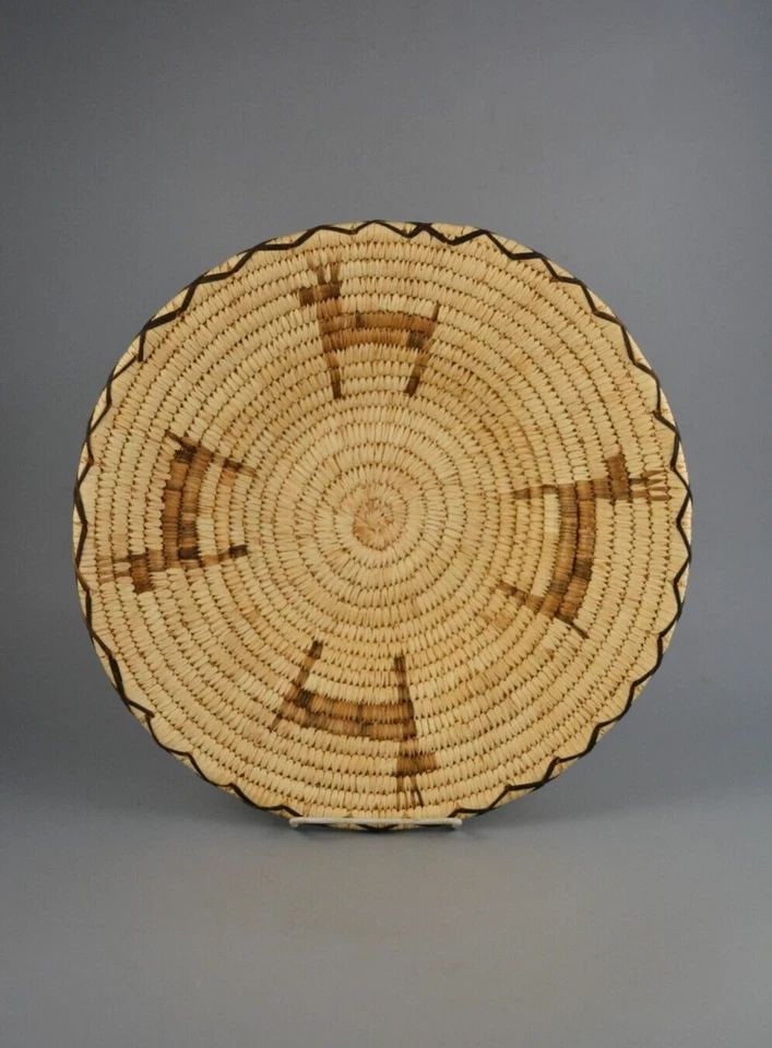 VINTAGE TOHONO O'ODHAM PAPAGO INDIAN PICTORIAL BASKET - 4 DEER - 13 1/4" (1 of 2)