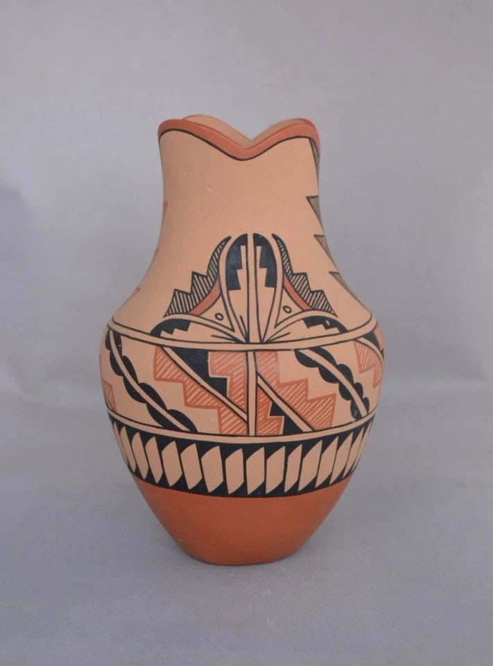 L. MADALENA - LARGE JEMEZ PUEBLO POTTERY VASE - BEAUTIFULLY PAINTED 9 3/4" TALL (1 of 2)