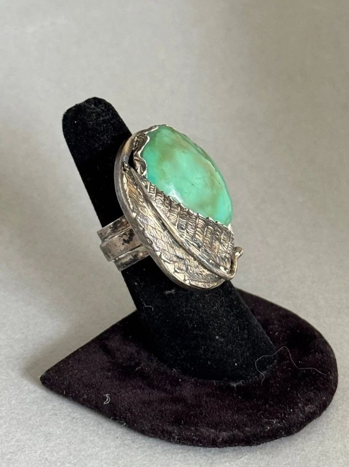VINTAGE NAVAJO STERLING SILVER FEATHER WITH TURQUOISE RING SIZE 6 3/4 (1 of 2)