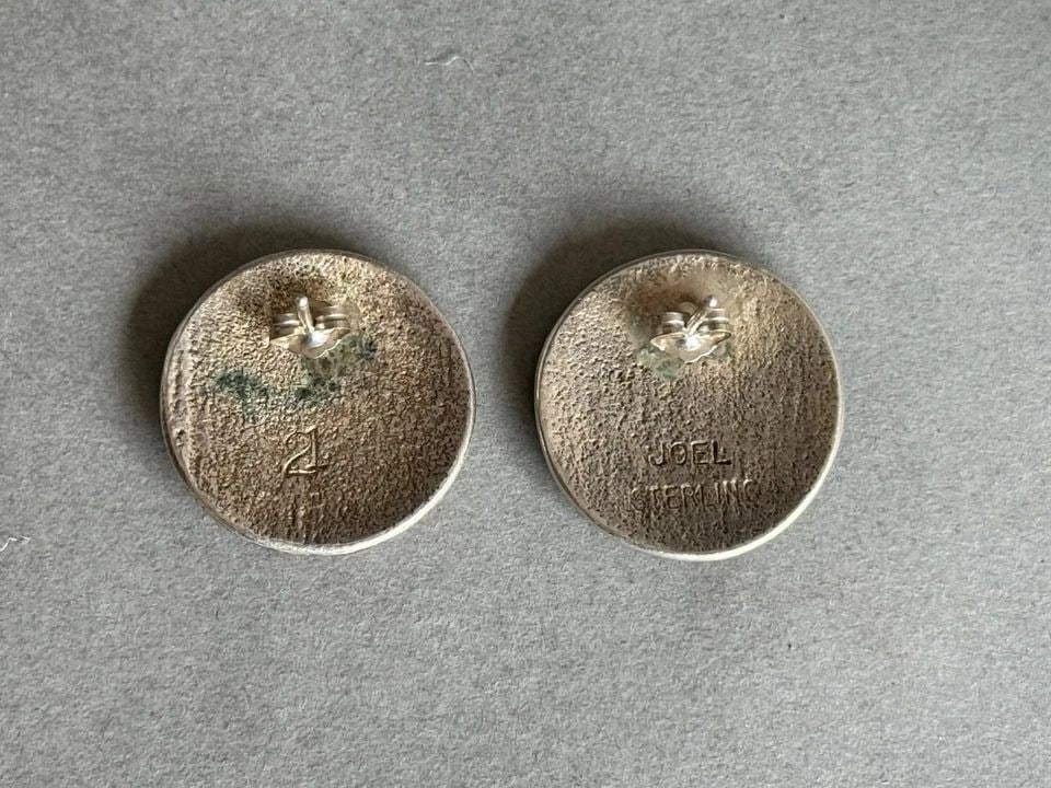 JOEL PAJARITO TUFA CAST STERLING SILVER HAND EARRINGS 1" TALL (1 of 2)