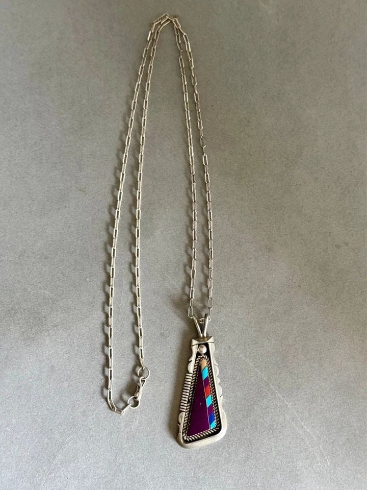 VINTAGE NAVAJO STERLING SILVER MULTI STONE INLAID PENDANT ON HANDMADE CHAIN: VINTAGE NAVAJO STERLING SILVER MULTI STONE INLAID PENDANT ON HANDMADE CHAIN Vintage Navajo Sterling Silver with Inlaid Purple Piny Oyster, Turquoise, Lapis, Coral and Shell Pendant on Handmade Sterlin