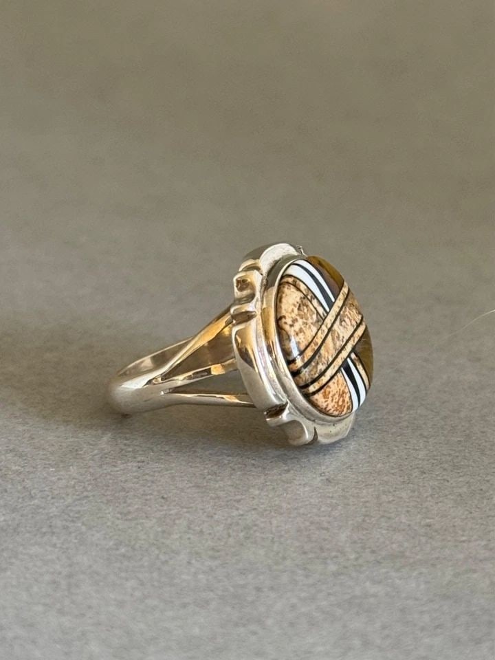 UNUSED NAVAJO STERLING SILVER INLAID STONES AND SHELL RING MARTY YAZZIE SIZE 8: UNUSED NAVAJO STERLING SILVER INLAID STONES AND SHELL RING MARTY YAZZIE SIZE 8 Unused Navajo Sterling Silver Ring with Inlaid Tiger Eye, Jet, Shell and Picture Jasper. Handmade by Marty Yazzie. Size 8