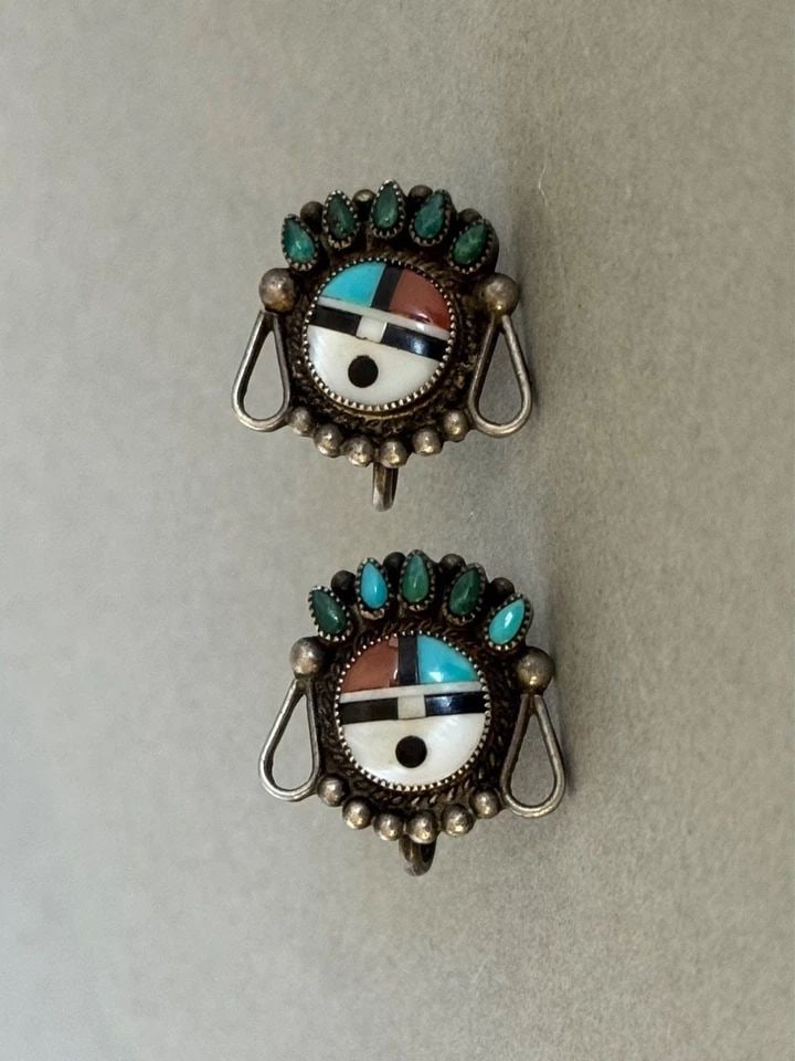 OLD PAWN ZUNI STERLING SILVER TURQUOISE AND INLAID SUNFACE SCREW BACK EARRINGS (1 of 2)