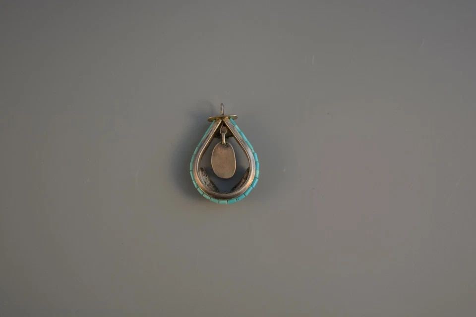 VTG NAVAJO INDIAN SILVER PENDANT WITH DANGLING TURQUOISE NUGGET TEARDROP CORAL (1 of 2)