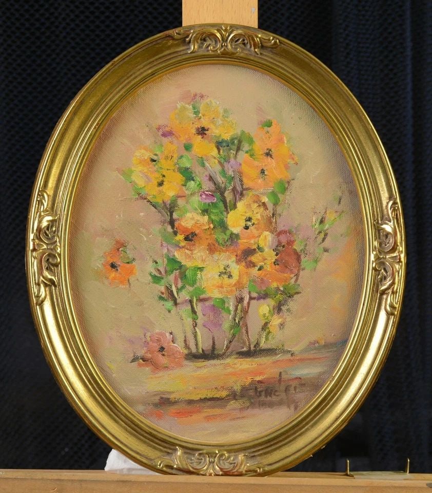 SMALL VINTAGE PAINTING - ORANGE ROSE FLOWER BOUQUET IN GOLD OVAL FRAME - 11.5": SMALL VINTAGE PAINTING - ORANGE ROSE FLOWER BOUQUET IN GOLD OVAL FRAME - 11.5" Item Description: This delightful painting is a still life of a bouquet of yellow, orange and rose flowers. It has been f