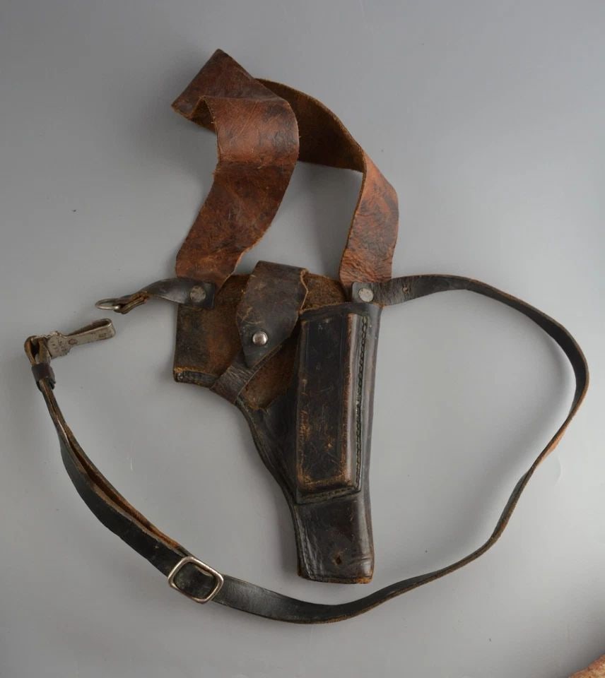 U.S. WWII - SHOULDER HOLSTER RIG - 2 STRAPS - BROWN LEATHER (1 of 2)