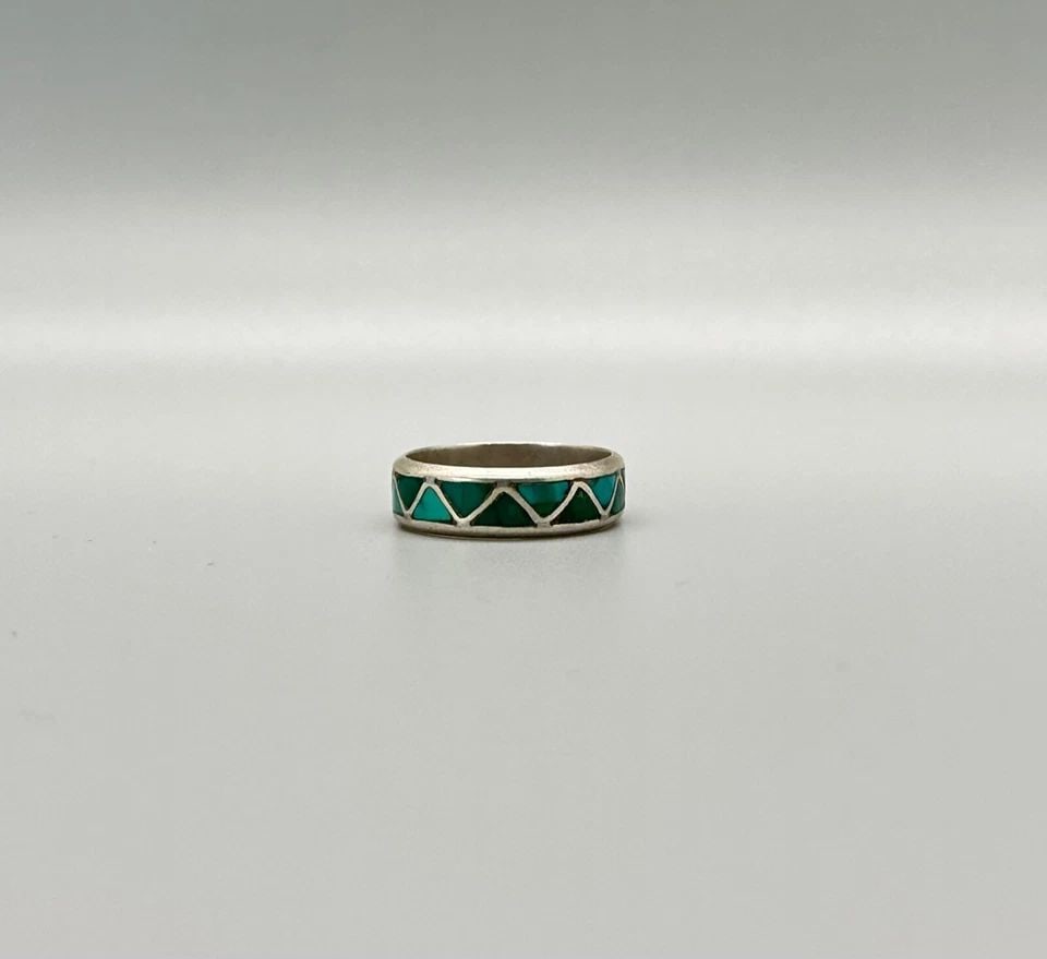 OLD PAWN NAVAJO STERLING SILVER AND TURQUOISE RING SIZE 8 1/2: Item Description: 1/4” tall