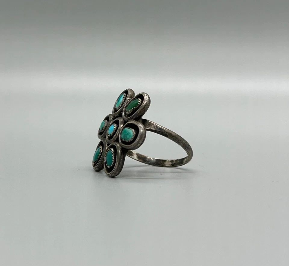 OLD PAWN ZUNI STERLING SILVER AND TURQUOISE RING SIZE 5 1/2: Item Description: 7/8” tall