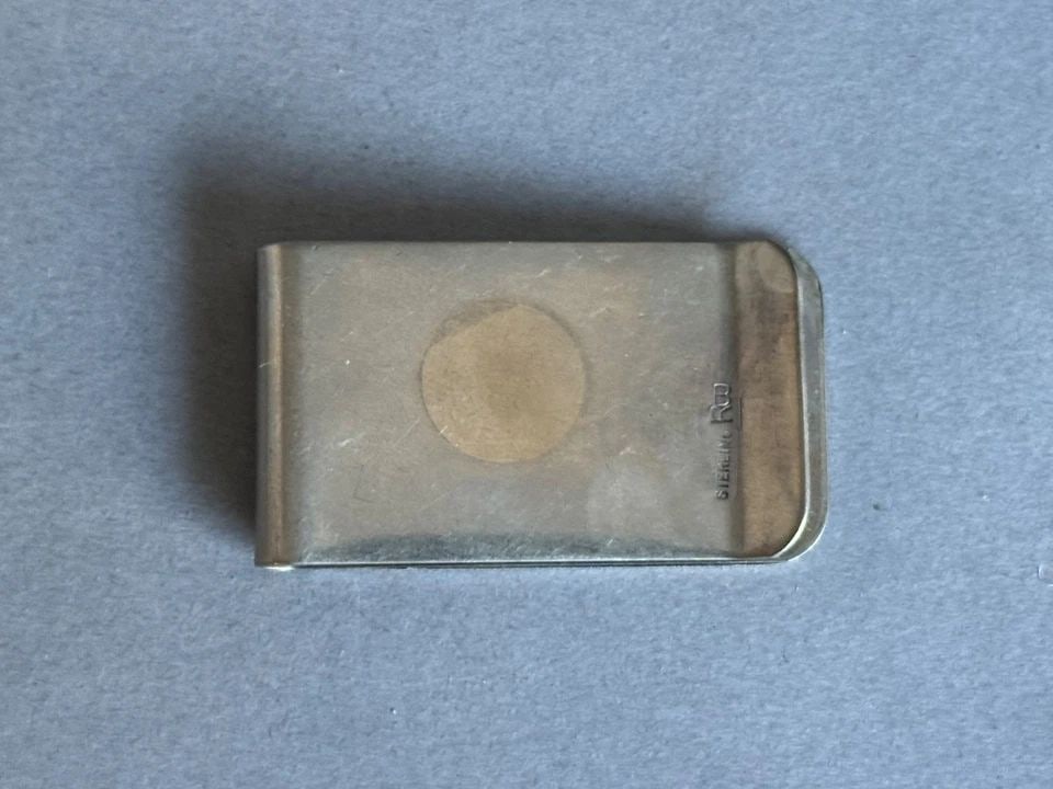 VINTAGE NAVAJO STERLING SILVER W TURQUOISE AND CORAL CHIP INLAY BEAR MONEY CLIP: VINTAGE NAVAJO STERLING SILVER W TURQUOISE AND CORAL CHIP INLAY BEAR MONEY CLIP Vintage Navajo Sterling Silver w Turquoise and Coral Chip Inlay Bear Money Clip Signed RB 1" x 1 3/4"