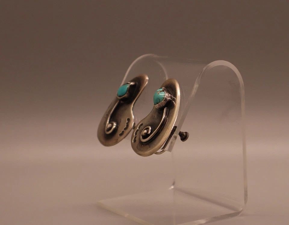 OLD PAWN NAVAJO STERLING SILVER AND TURQUOISE EARRINGS: OLD PAWN NAVAJO STERLING SILVER AND TURQUOISE EARRINGS Item Description: 1 1/4 " Tall x 1" Wide