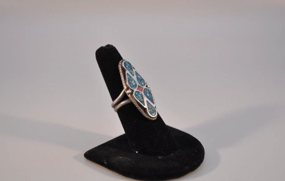OLD PAWN NAVAJO STERLING SILVER RING TURQUOISE SIZE 6 3/4: OLD PAWN NAVAJO STERLING SILVER RING TURQUOISE SIZE 6 3/4 Weight 9.02 Grams 1 3/8" Tall Old Pawn Jewelry dates from the early 1900s to the 1970s. Most of it is not signed because it wasn't the