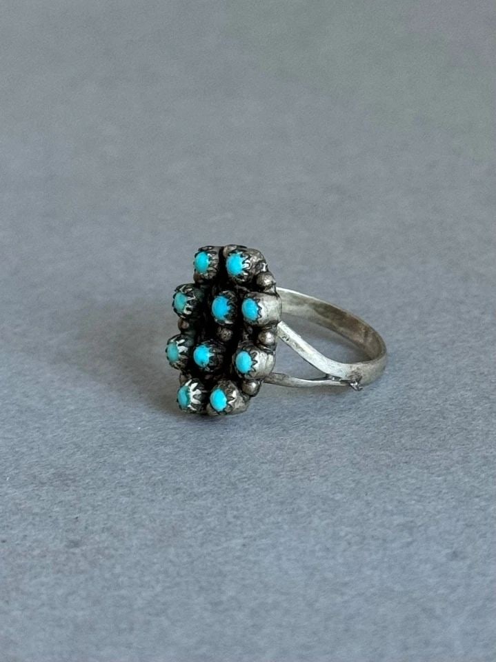 OLD PAWN ZUNI STERLING SILVER AND TURQUOISE RING. SIZE 6: Old Pawn Zuni Sterling Silver and Turquoise Ring. Size 6 3/4" HIGH Throughout the 40 years that I have been in business, I have purchased jewelry from pawn shops throughout the Southwest that had coll