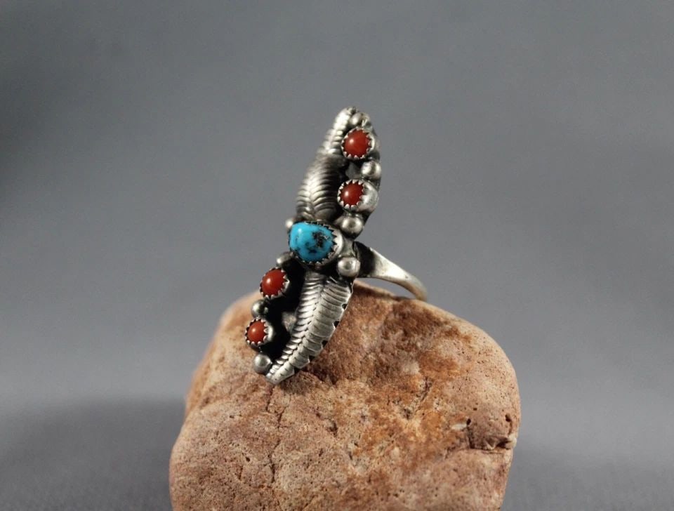 OLD PAWN NAVAJO TURQUOISE AND CORAL RING SIZE 6 1/4: OLD PAWN NAVAJO TURQUOISE AND CORAL RING SIZE 6 1/4 Item Description: 1 3/8” tall