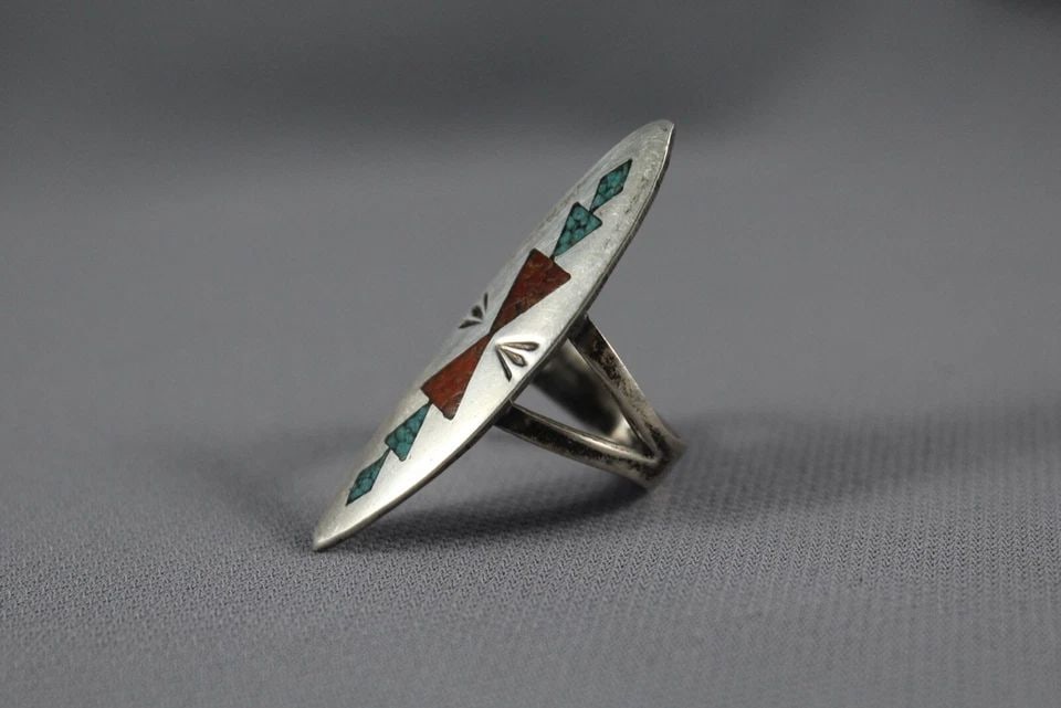 OLD PAWN NAVAJO STERLING SILVER AND TURQUOISE AND CORAL RING SIZE 6: OLD PAWN NAVAJO STERLING SILVER AND TURQUOISE AND CORAL RING SIZE 6 Item Description: 1 5/8” tall