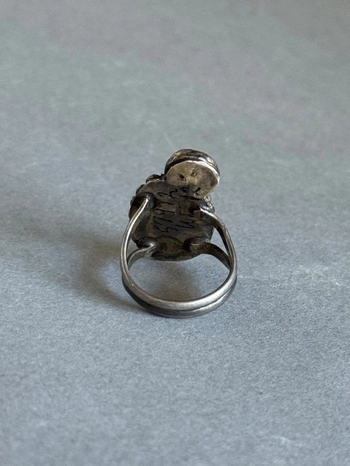 OLD PAWN NAVAJO STERLING SILVER WITH TURQUOISE RING. SIZE 5 1/4: OLD PAWN NAVAJO STERLING SILVER WITH TURQUOISE RING. SIZE 5 1/4 Old Pawn Navajo Sterling Silver with Turquoise Ring. Size 5 1/4 1” tall