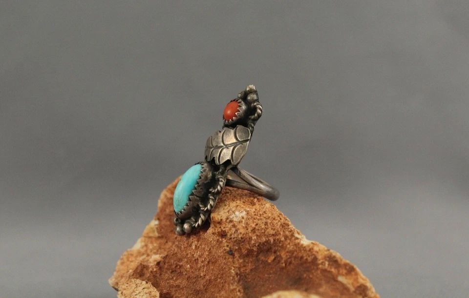 OLD PAWN NAVAJO TURQUOISE AND CORAL STERLING RING SIZE 4 1/8: OLD PAWN NAVAJO TURQUOISE AND CORAL STERLING RING SIZE 4 1/8 Item Description: 1 3/8" Tall