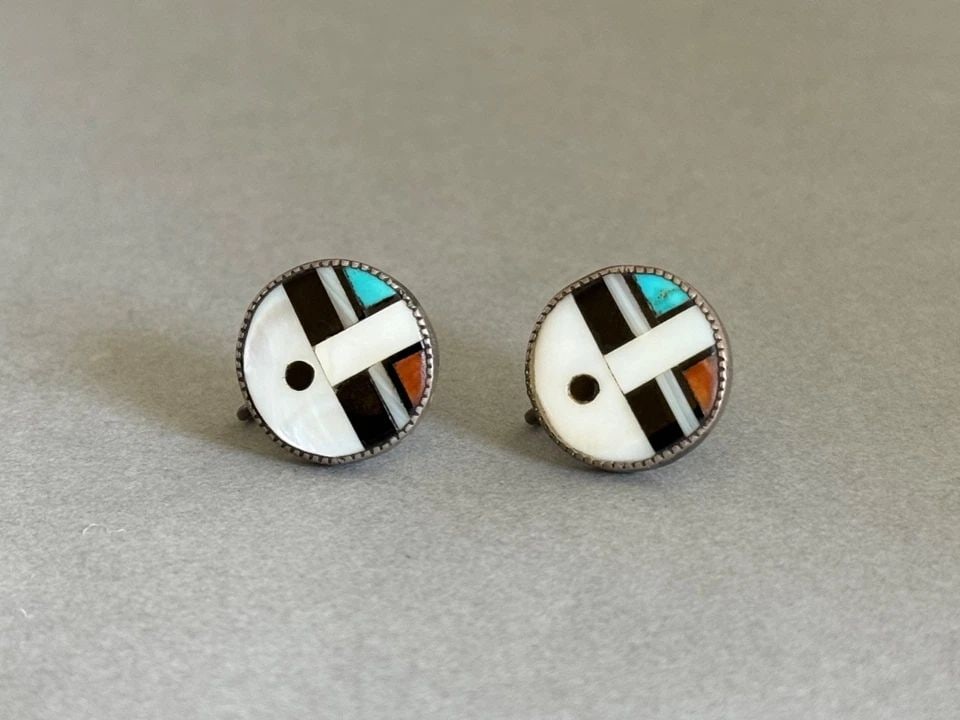 OLD PAWN ZUNI STERLING SILVER INLAID SCREW BACK EARRINGS (1 of 2)
