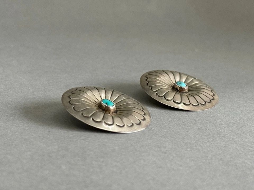 VINTAGE NAVAJO STERLING SILVER EARRINGS WITH TURQUOISE. 1 1/2 (1 of 2)