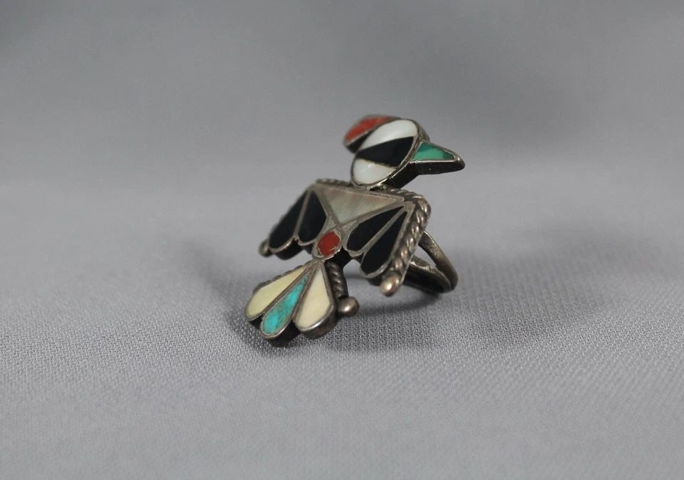 OLD PAWN ZUNI INLAID TURQUOISE AND STONES EAGLE RING SIZE 4 1/2: OLD PAWN ZUNI INLAID TURQUOISE AND STONES EAGLE RING SIZE 4 1/2 Item Description: 1 3/8” tall 1 3/16" Wide ..