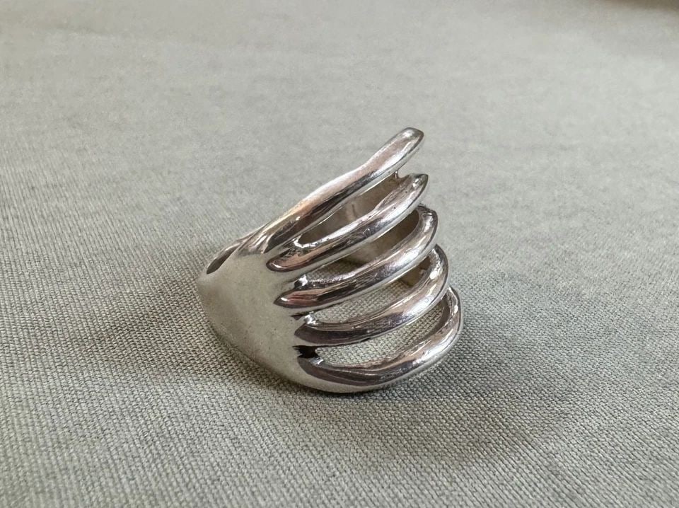 NAVAJO STERLING SILVER RING SIGNED F SIZE 7 1/4: NAVAJO STERLING SILVER RING SIGNED F SIZE 7 1/4 5/8" Tall ..6.5 Grams Throughout the 40 years that I have been in business, I have purchased jewelry from pawn shops throughout the Southwest that had c