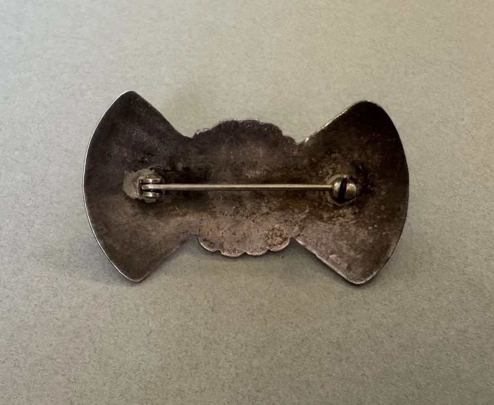 OLD PAWN NAVAJO STERLING SILVER AND TURQUOISE PIN: 1 " x 1 3/4 " 6.6 Grams Throughout the 40 years that I have been in business, I have purchased jewelry from pawn shops throughout the Southwest that had collections of dead pawn. Most of these pawn sh