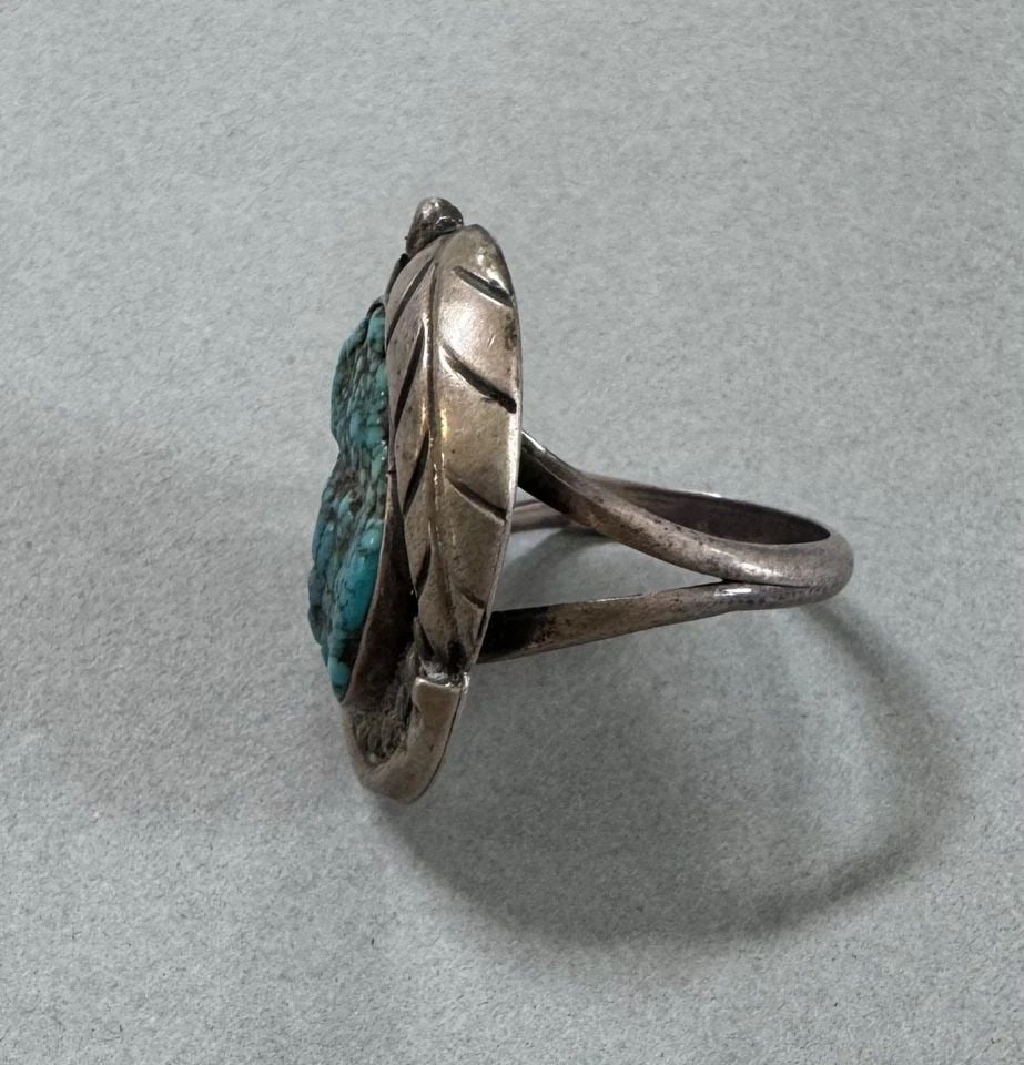 OLD PAWN NAVAJO STERLING SILVER AND TURQUOISE RING SIZE 6 1/4: 1 " Tall 6.8 Grams Throughout the 40 years that I have been in business, I have purchased jewelry from pawn shops throughout the Southwest that had collections of dead pawn. Most of these pawn shops a
