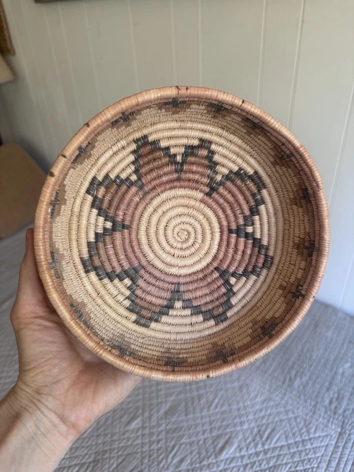 VINTAGE SERI NATIVE BASKET 7 1/2" X 1 3/4" SOUTHERN US AND MEXICO (1 of 2)