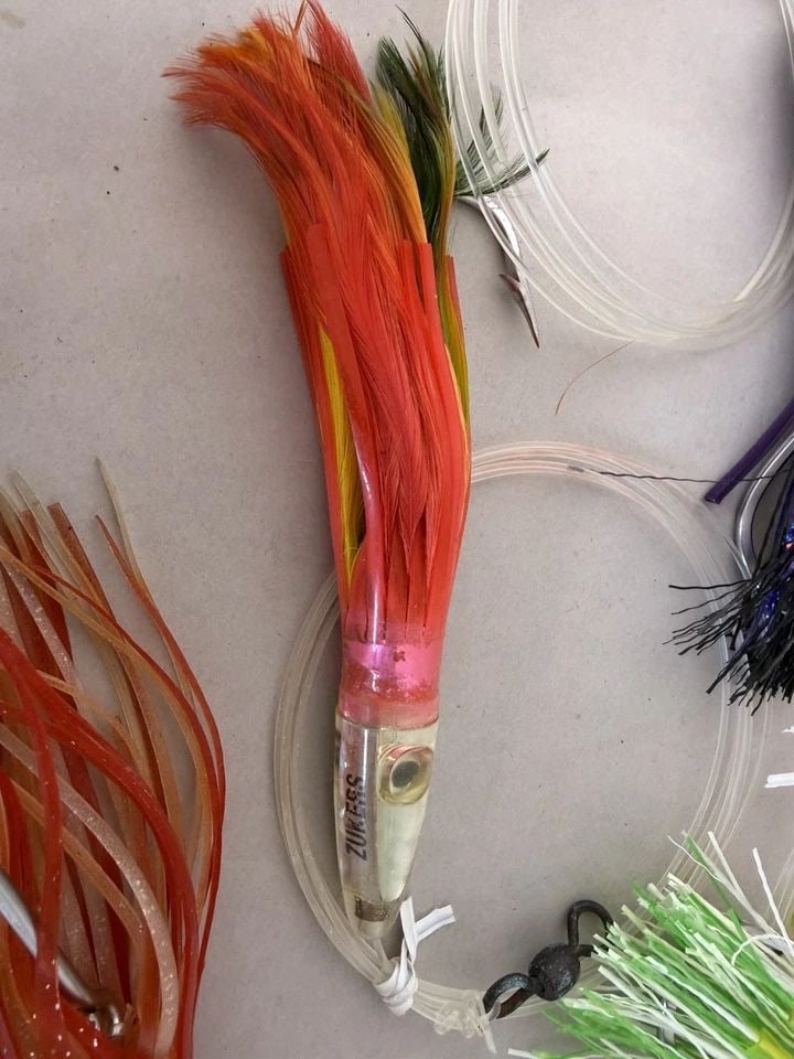 ZUKERS SALTWATER FISHING LURES - JIGS - SET OF 5 - GREAT CONDITION (1 of 2)