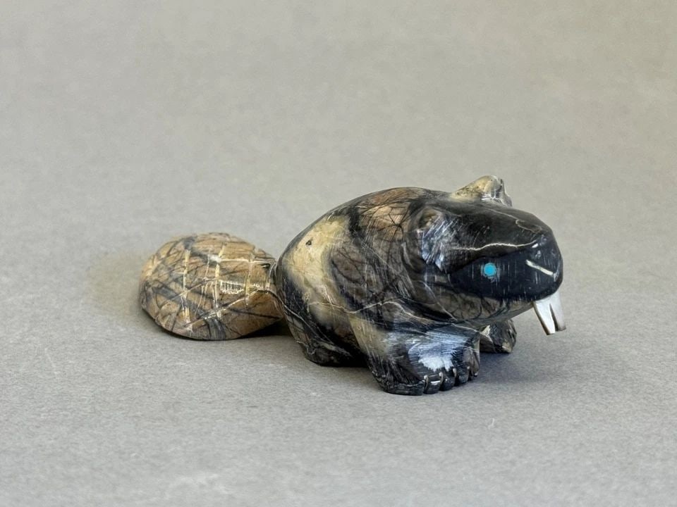 ZUNI BEAVER FETISH. PICASSO MARBLE. 3 1/4" (1 of 2)