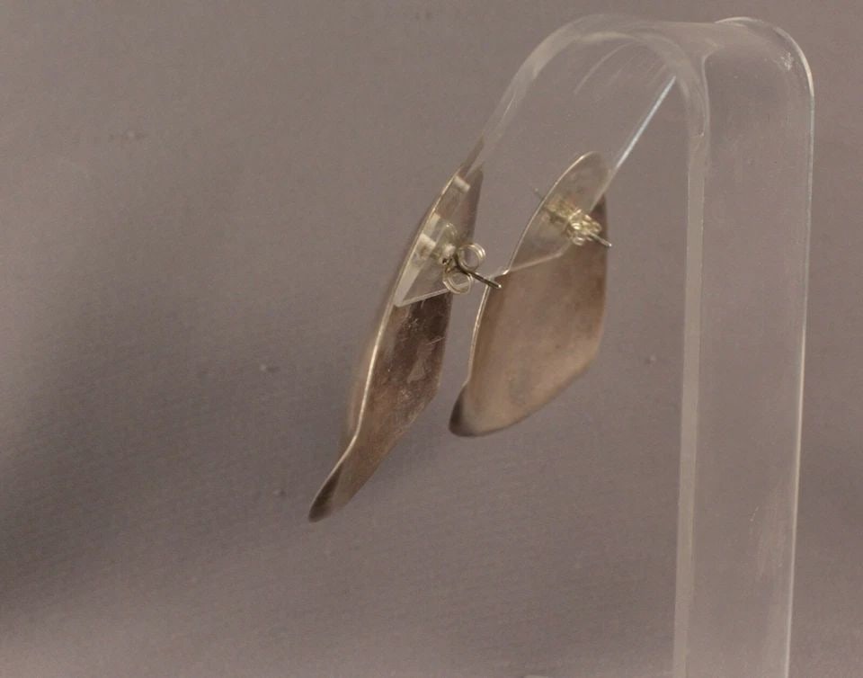 OLD SOUTHWEST STERLING SILVER EARRINGS: OLD SOUTHWEST STERLING SILVER EARRINGS Item Description: 1 3/4” Tall x 1 3/8" Wide P