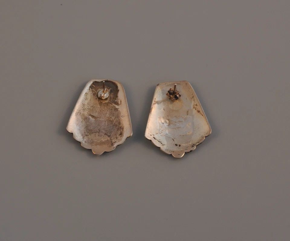 VINTAGE HOPI INDIAN SILVER OVERLAY POST EARRINGS - SPIRIT MASK FIGURE (1 of 2)