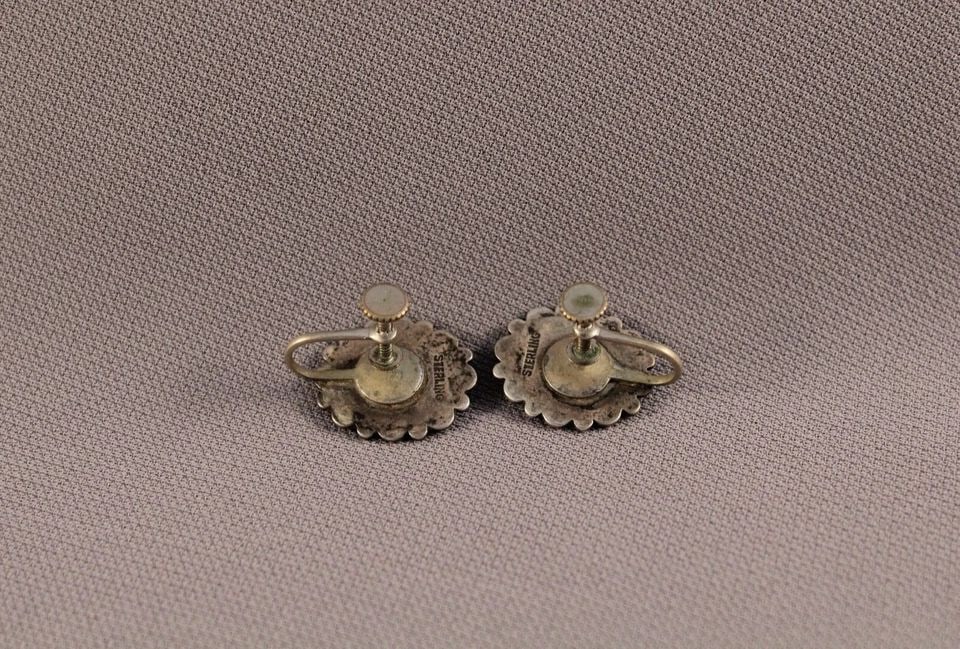 OLD PAWN NAVAJO STERLING SILVER AND TURQUOISE EARRINGS SCREW BACKS: OLD PAWN NAVAJO STERLING SILVER AND TURQUOISE EARRINGS SCREW BACKS Item Description: 1/2" w x 5/8" h P