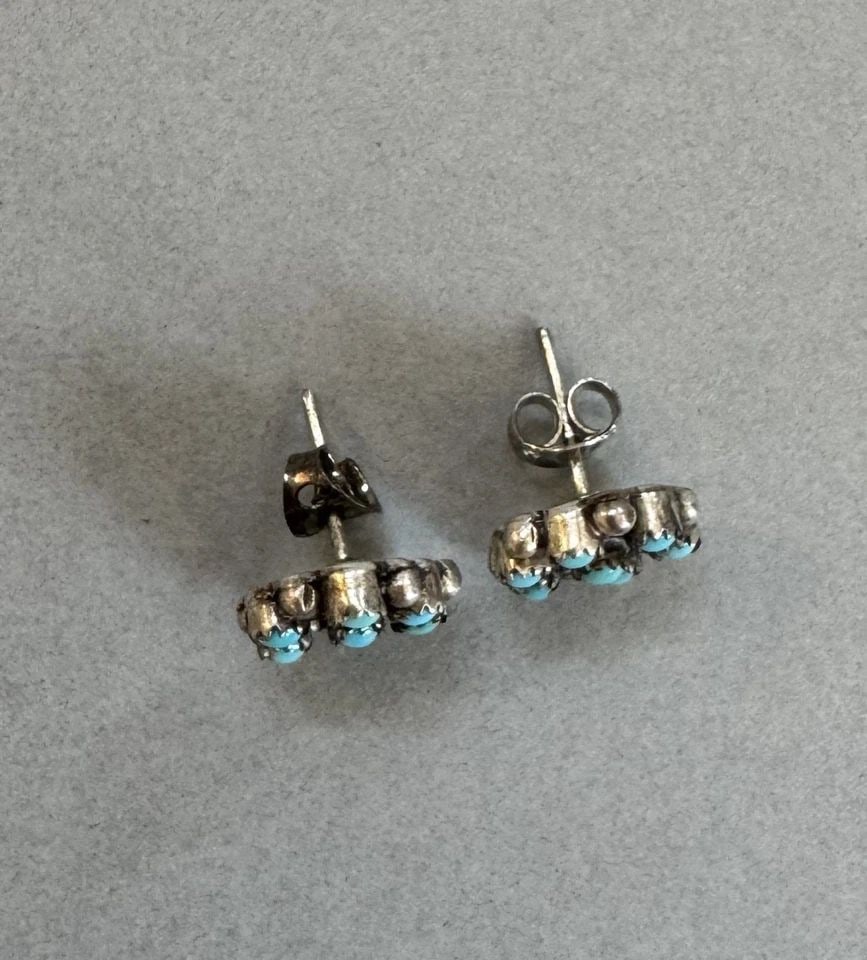 OLD PAWN ZUNI STERLING SILVER AND TURQUOISE EARRINGS: 1/2 " Wide 3 .5 Grams Throughout the 40 years that I have been in business, I have purchased jewelry from pawn shops throughout the Southwest that had collections of dead pawn. Most of these pawn shop