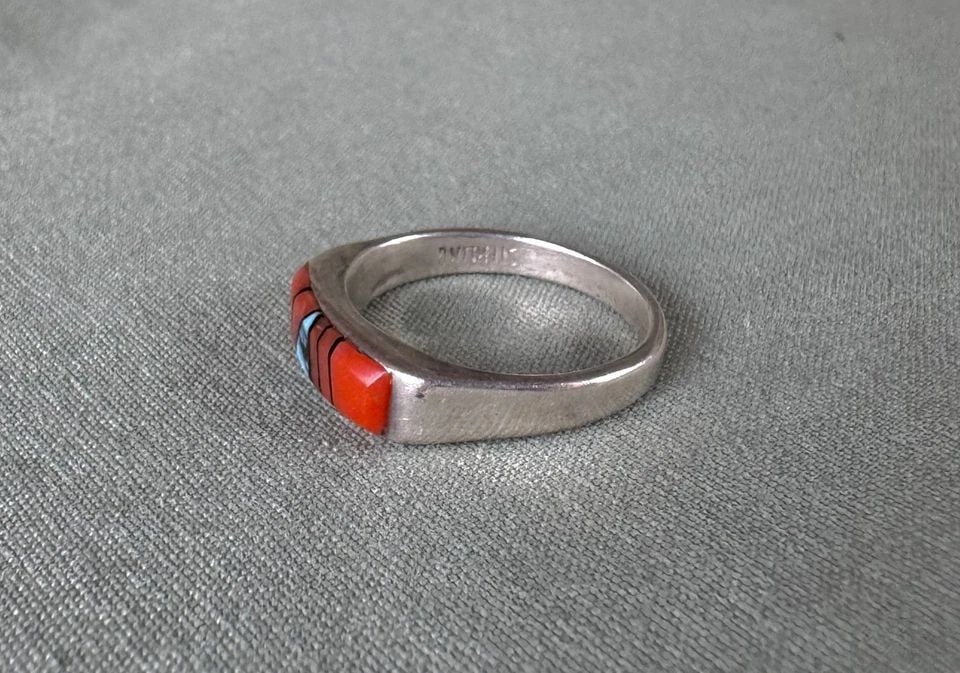 VINTAGE STERLING SILVER TURQUOISE , CORAL RING SIZE 6: VINTAGE STERLING SILVER TURQUOISE , CORAL RING SIZE 6 3/8" Wide .. Size 6 Throughout the 40 years that I have been in business, I have purchased jewelry from pawn shops throughout the Southwest that h